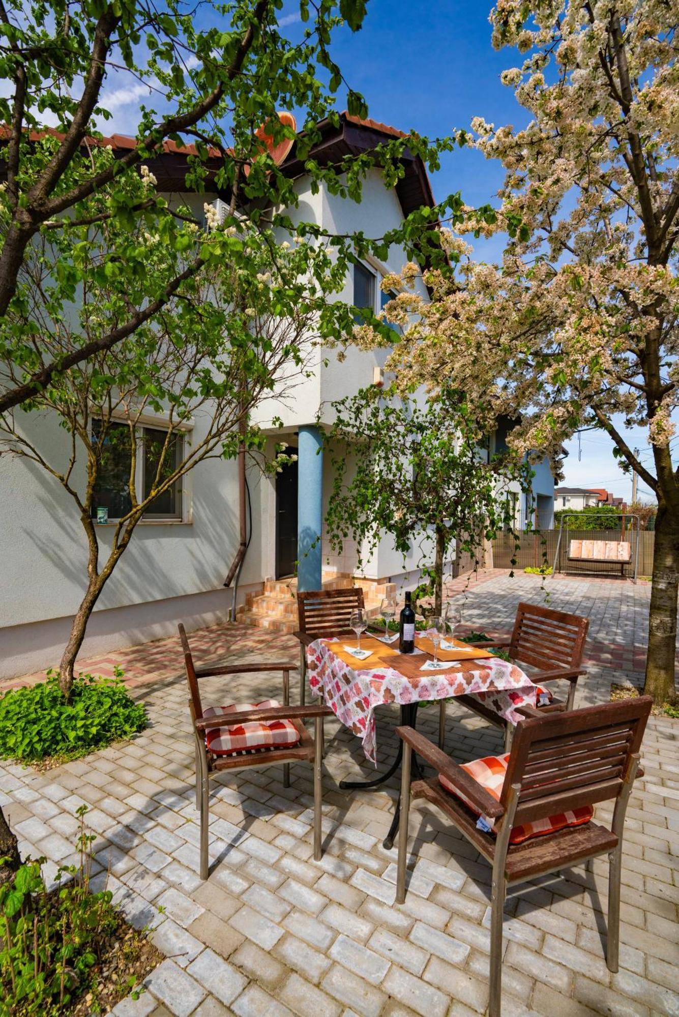 Pitstop Apartments Dumbravita  Exterior foto